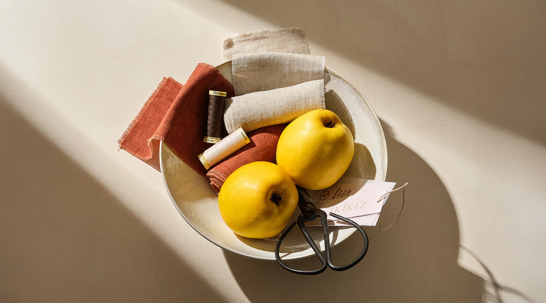 SUSTAINABLE AUTUMN STYLE CREATION GUIDE