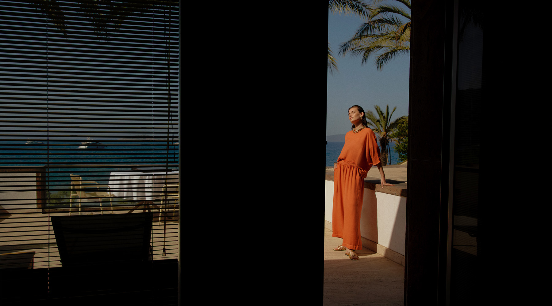 What is Mediterranean fashion, and how can you embrace it with İKİKIZ?