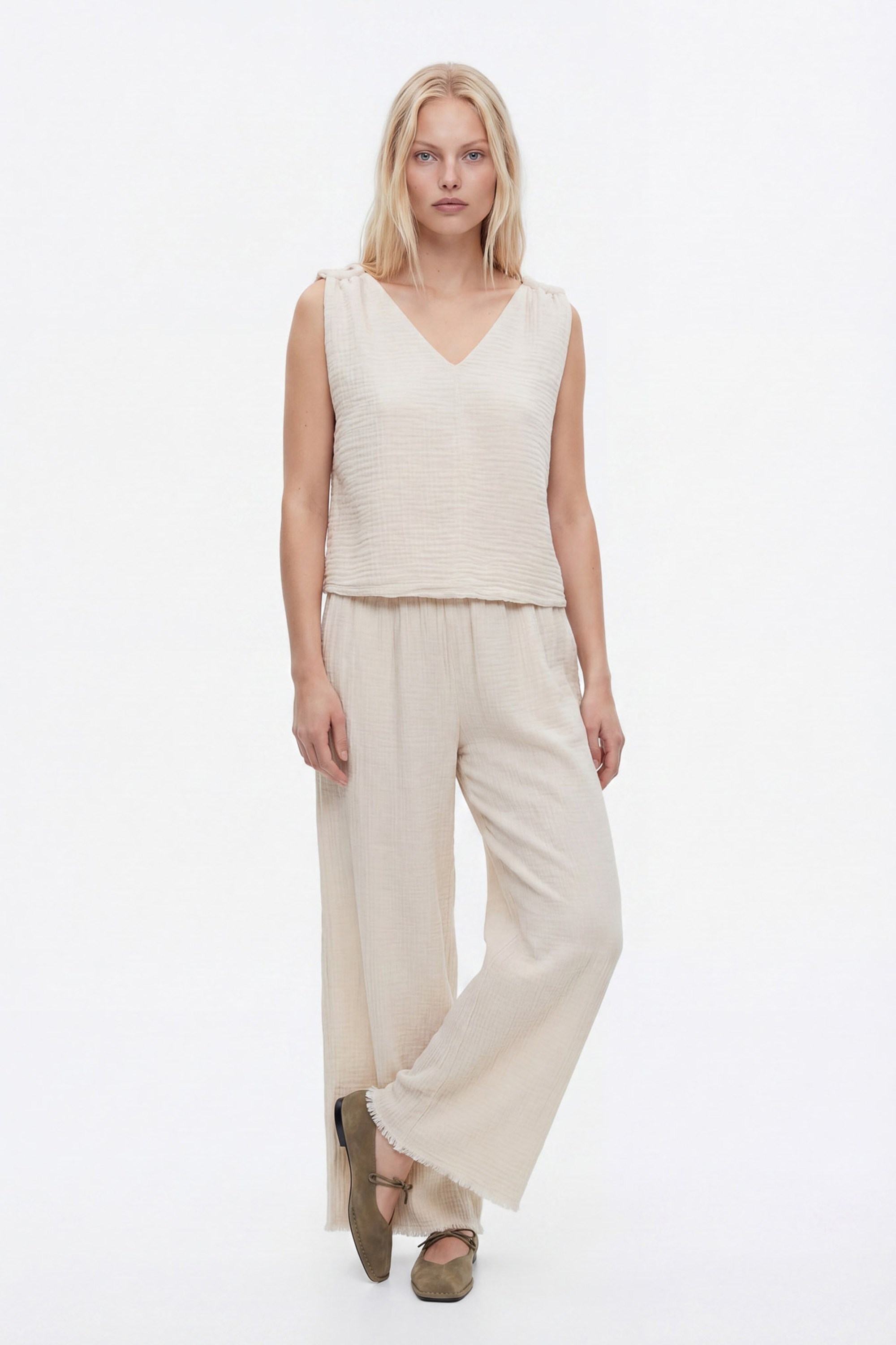 Crinkle V-Neck Sleeveless Blouse