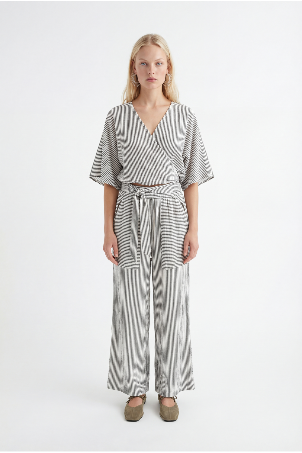 Crinkle Black Striped Pocket Pants