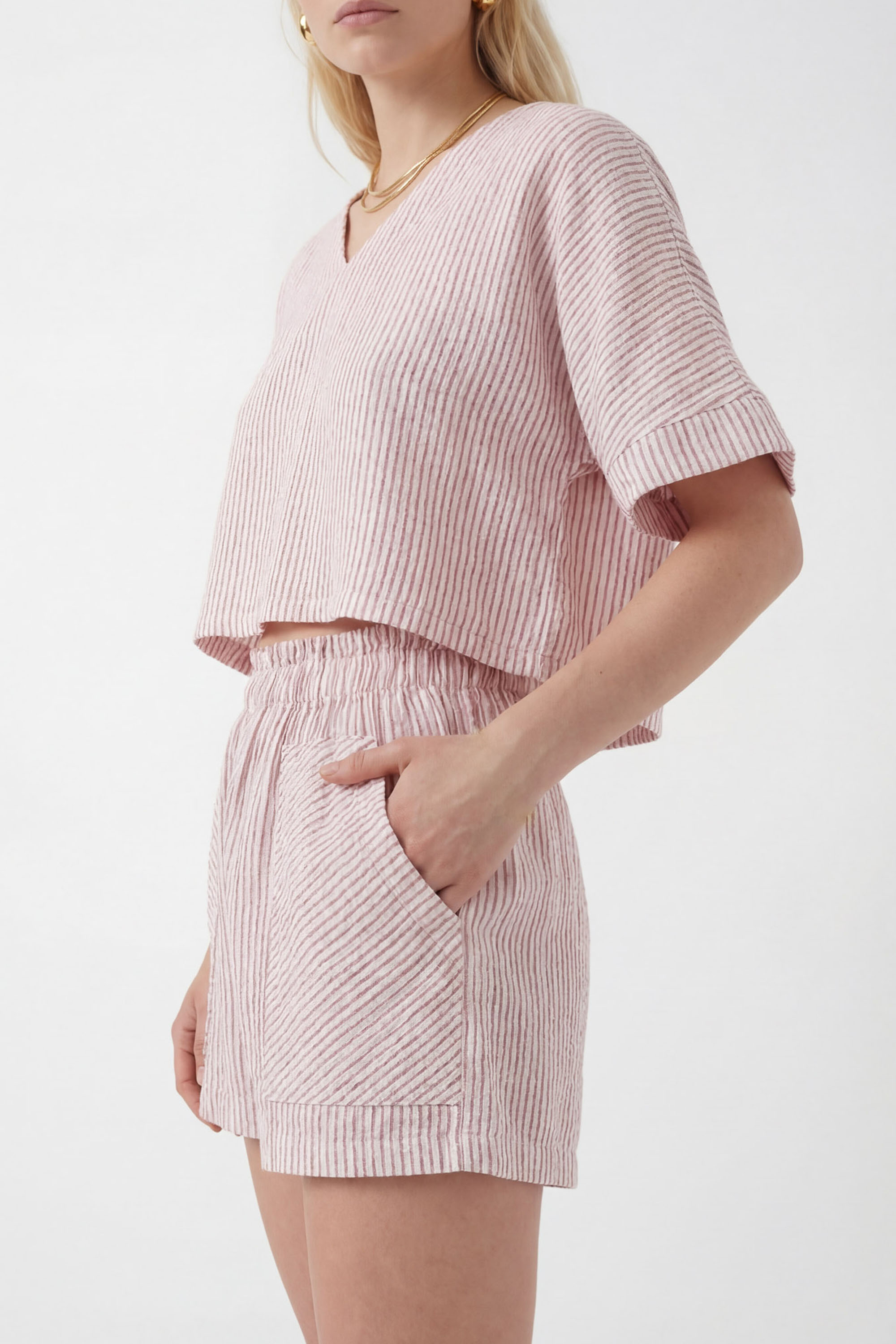 Crinkle Kırmızı Çizgili V Yaka